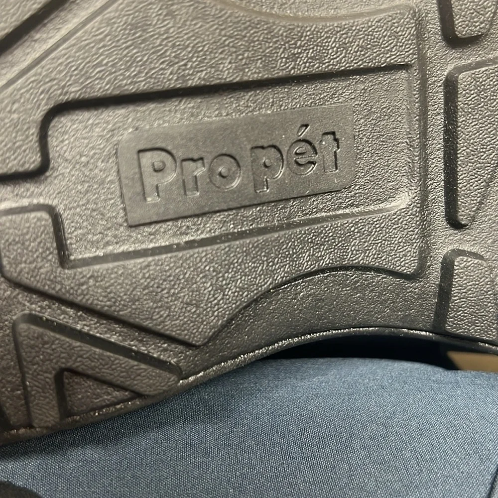 Propet all weather zip up navy boot Fleece lining to keep you cozy 7 wide